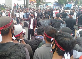 demo kantor Gubernur Sumut