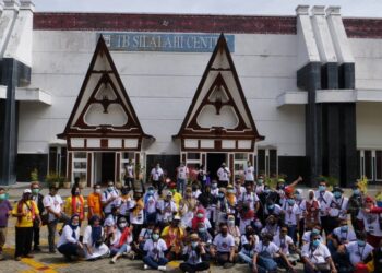 Peserta JWB II mengunjungi TB Silalahi Center di Balige, Kabupaten Toba, Sumut. (Foto: arsip ASPPI Sumut)