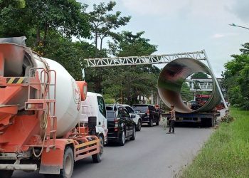 mobil trailer Batu Aji Batam