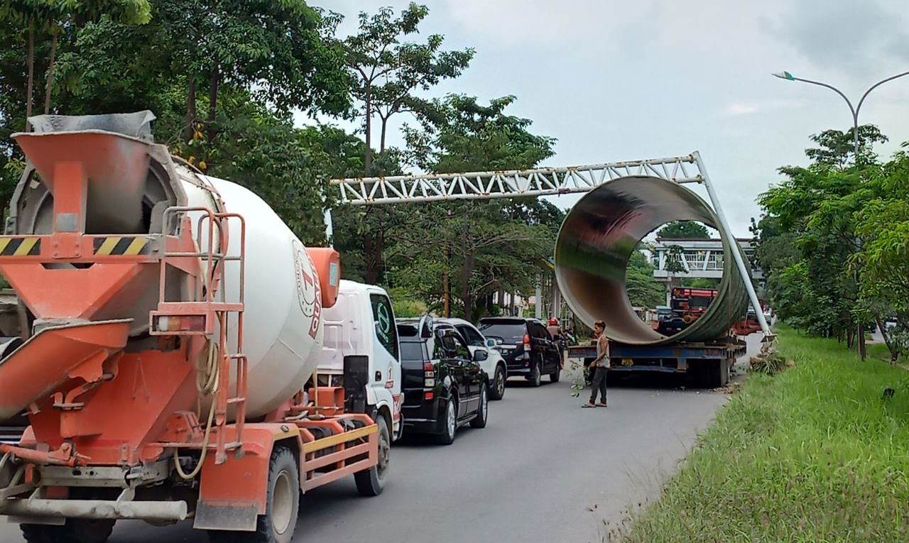 mobil trailer Batu Aji Batam
