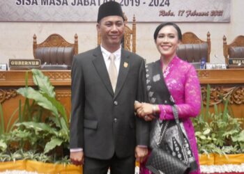 Anggota Pergantian Antar Waktu (PAW) Wakil Ketua II DPRD Batam, Ahmad Surya. (Foto: Humas DPRD Batam)