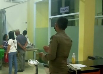 Korban saat dibawa ke ruang IGD RSUD Embung Fatimah. (Foto: Ansyarullah Khafi Anshary)