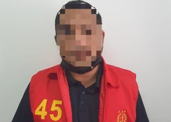 Oknum Dishub Kota Batam Inisial H, tersangka kasus dugaan tipikor, yang ditetapkan Kejari Kota Batam pada Rabu, 17 Maret 2021. (Foto: Arsip narasumber)