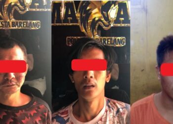 YT (49), PW (24), SA (21), pelaku pembobol berangkas di di Perumahan Villa Diamon, Tiban Baru, Sekupang, Kota Batam. (Foto: Arsip Polresta Barelang)
