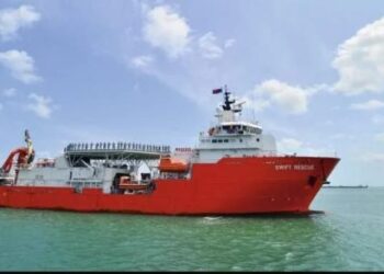 MV Swift Rescue, kapal penyelamat Singapura yang berhasil memotret kondisi KRI Nanggala 402 di kedalaman 838 meter. (Foto: Istimewa)