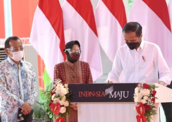 Presiden Joko Widodo meresmikan fasilitas pengolahan sampah menjadi energi listrik (PSEL) yang berada di ️Tempat Pembuangan Akhir (TPA) Benowo, Kota Surabaya, Provinsi Jawa Timur, Kamis, 6 Mei 2021. (Foto: Istimewa)