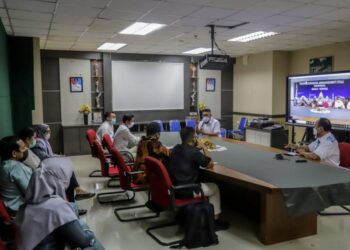 Dinas Kebudayaan dan Periwisata (Disbudpar) Batam bersama pelaku pariwisata dan Kementerian Pariwisata (Kemenpar) membahas persiapan pemberlakuan travel corridor arrangement (TCA) Batam, Jumat, 7 Mei 2021.