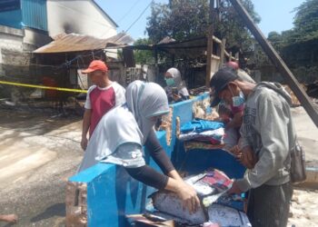 Dua bangunan di Kelurahan Sei Panas, Kota Batam, Kepulauan Riau, habis terbakar. (Foto: Bintang Hasibuan)