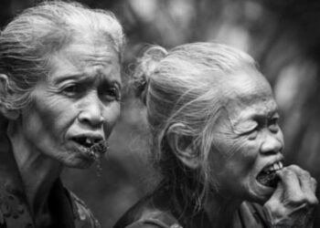 Ilustrasi menyirih. (Foto: sarlemjus)