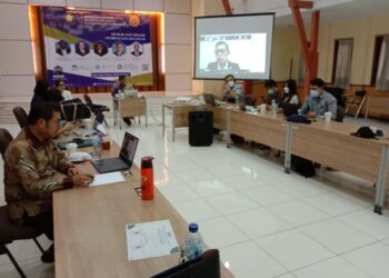 Suasana Webinar di aula Gedung Program Pasca Sarjana Universitas Kristen Indonesia (UKI) Jl. Salemba, Jakarta Pusat, Jumat, 25 Juni 2021.