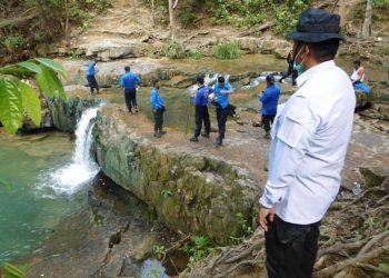 BP Batam menutup akses masuk ke Telaga Bidadari, Muka Kuning, Batam. (Foto: Humas BP Batam)