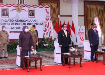Gubernur Kepulauan Riau, Ansar Ahmad dan Wakil Gubernur, Marlin Agustina mengikuti Pidato Kenegaraan Republik Indonesia tahun 2021, Senin, 16 Agustus 2021. (Foto: Humas Pemprov Kepri)