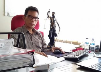 Presiden Kepri Lawyers Club (KLC), Parningotan Malau. (Foto: Arsip narasumber)