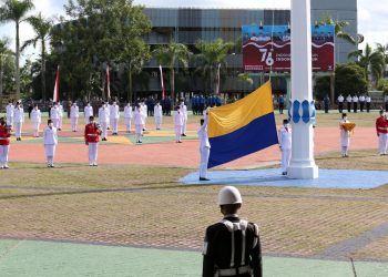 Suasana upacara HUT RI ke-75 di Kota Batam. Foto: Mediacenter