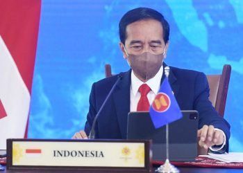 Presiden Joko Widodo sampaikan sambutan pada KTT ASEAN ke-38 yang digelar secara virtual, dari Istana Kepresidenan Bogor, Jawa Barat, Selasa, 26 Oktober 2021.