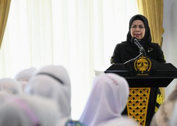 Ketua BKMT Kepri, Dewi Kumalasari Ansar bersilaturahmi dengan Ketua dan Pengurus BKMT Kabupaten Karimun, Selasa, 5 Oktober 2021. (Foto: Humprov Kepri)