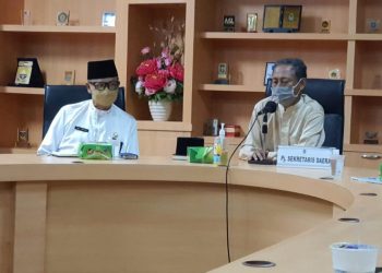 Wakil Gubernur Kepulauan Riau, Marlin Agustina menyambut kontingen Kepri usai berpartisipasi dalam PON XX Papua, Jumat, 15 Oktober 2021. (Foto: Humprov Kepri)
