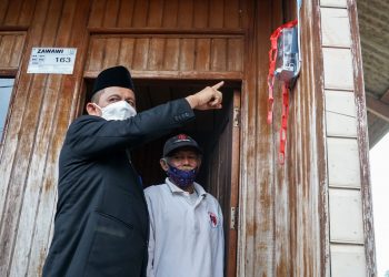 Gubernur Kepulauan Riau, Ansar Ahmad saat melakukan kunjungan kerja ke Kabupaten Natuna, Jumat, 22 Oktober 2021. (Foto: Humprov Kepri)