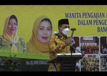 Gubernur Kepulauan Riau, Ansar Ahmad saat membuka MUSDA Ke IV dan pelantikan Pengurus DPD Pengajian Al-Hidayah Provinsi Kepri di Hotel Aston, Tanjungpinang, Minggu, 10 Oktober 2021.