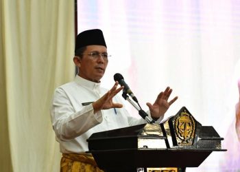 Gubernur Kepulauan Riau, Ansar Ahmad saat berpidato dalam perayaan Hari Jadi Kabupaten Karimun, Rabu, 13 Oktober 2021. (Foto: Humprov Kepri)