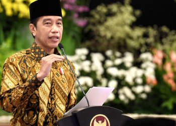 Presiden Jokowi ketika memberikan sambutan pada Peringatan Hari Santri Tahun 2021, di Istana Negara, Jakarta, Jumat, 22 Oktober 2021.