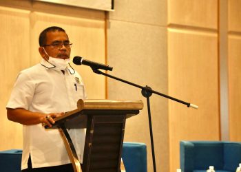 Memet E. Racmat, Direktur SPAM Batam saat memberikan sambutan. (Foto: Arsip BP Batam)