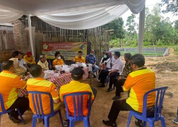 Pertemuan di lokasi Budi daya Ayam KUB, Desa Gondangrejo Siraman, Kecamatan Pekalongan, Kabupaten Lampung Timur Provinsi Lampung, Kamis, 27 Januari 2022. (Foto: H. Zainul Miftah-HZM)
