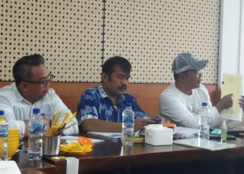 Kuasa Hukum RNB saat melakukan konferensi pers. (Foto: Antonio)
