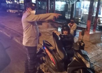 Anggota Polsek Batu Ampar saat laksanakan Cipta Kondisi. (Foto: Polsek Batu Ampar)