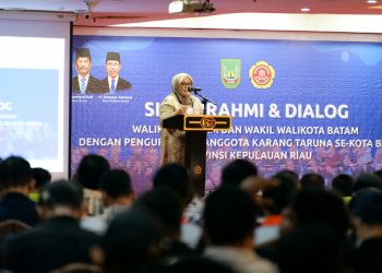Wakil Gubernur Kepri, Marlin Agustina dalam acara Silaturahmi dan Dialog Karang Taruna se-Kota Batam. (Foto: Diskominfo Kepri)