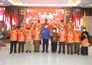 Wali Kota Batam, Muhammad Rudi hadir langsung dalam kegiatan HUT ke-65 Legiun Veteran Republik Indonesia (LVRI) tingkat Kota Batam. (Foto: MEDIA CENTER PEMERINTAH KOTA BATAM)
