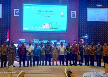 PT PLN Batam bersama Direktorat Jendral (Dirjen) Ketenagalistrikan Kementrian  Energi dan Sumber Daya Mineral (ESDM) melakukan Public Hearing tentang Usulan Penyesuaian Tarif Listrik Industri. (Foto: Sarma Haratua Siregar)