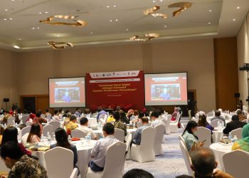 OJK bersama Bursa Efek Indonesia, PT Kliring Penjaminan Efek Indonesia, dan PT Kustodian Sentral Efek Indonesia menggelar Sosialisasi dan Edukasi Pasar Modal Terpadu (SEPMT) di Hotel Radisson, Batam, Kepulauan Riau. (Foto: OJK Kepri)