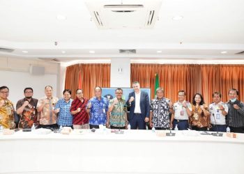 Sekretaris Daerah Kota Batam Jefridin Hamid menerima kunjungan European Investment Bank (EIB). (Foto: Diskominfo Batam)