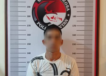 Salah satu tersangka perkara narkoba, yang diamankan Polres Bintan dalam operasi pekat seligi 2022, Sabtu (10/12/2022).