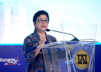 Ketua Dewan Audit OJK, Sophia Wattimena dalam Kongres XIV Ikatan Akuntan Indonesia (IAI) dan Seminar Internasional di Jakarta, beberapa waktu lalu. (Foto: Ist/ Humas OJK).