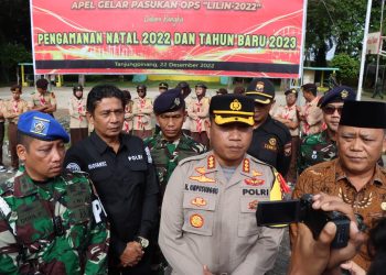 Kapolresta Tanjungpinang Kombes Pol H Ompusunggu, berikan himbauan ke warga saat liburan Natal dan tahun baru, Jumat (23/12/2022). (Foto: HMS/ Yulita Dani).