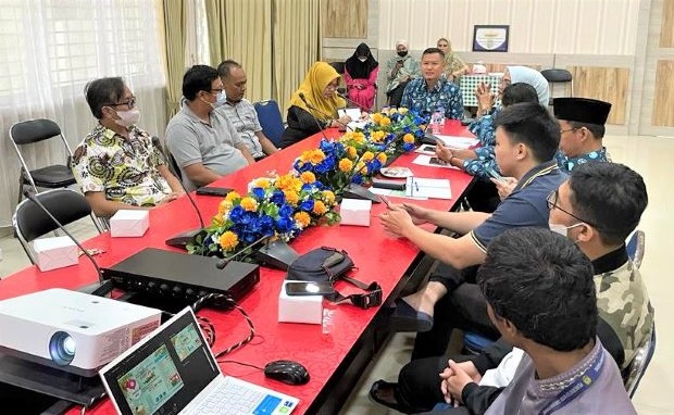 Pemko Tanjungpinang rapat koordinasi bersama sejumlah distributor, di ruang rapat Kantor Dinas Perdagangan dan Perindustrian Kota Tanjungpinang, Jumat (23/12/2022) lalu. (Foto: Ist/ Diskominfo Tanjungpinang).