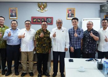 Wakil Kepala Badan Pengusahaan (BP) Batam Purwiyanto menerima kunjungan Atase Perdagangan Kedutaan Besar Republik Indonesia (KBRI) Singapura Rumaksono di Kantor BP Batam, Batam Center Senin, (5/12/2022). Malaysia Siap Investasi Rp 350 Miliar di sektor Agribisnis, (Foto Ist/ BP Batam)