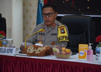 Kapolda Kepri Irjen Pol Aris Budiman saat pemaparan Rilis Akhir Tahun 2022 Polda Kepri, Jumat (30/12/2022). (Foto: Ist/ Humas Polda Kepri).