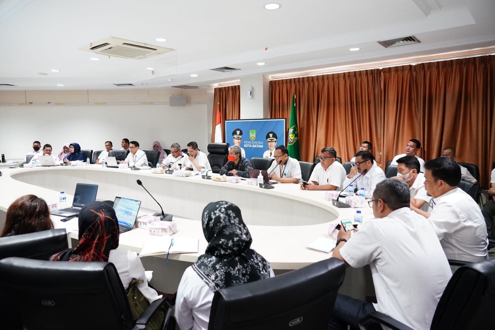 Suasana Rapat Koordinasi Percepatan Penanggulangan Kemiskinan, di Kantor Wali Kota Batam, Rabu (11/01/2023). (Foto: Ist/ Diskominfo Batam).