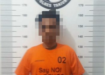 Salah satu pelaku yang diringkus Satres Narkoba Polresta Tanjungpinang, atas kepemilikan sabu. (Foto: Ist/ Dok.Polresta Tanjungpinang).