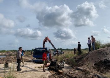 Razia tambang pasir ilegal yang dilakukan Polres Bintan, di sejumlah lokasi di Bintan. (Foto: Ist/ Polres Bintan).