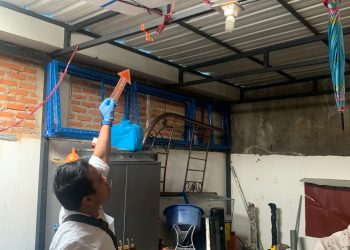 Gudang belakang rumah menjadi lokasi Robby mengakhiri hidupnya, dengan gantung diri menggunakan seutas tali jemuran, Rabu (08/02/2023). (Foto: Ist/ Dok.Polsek Bengkong).