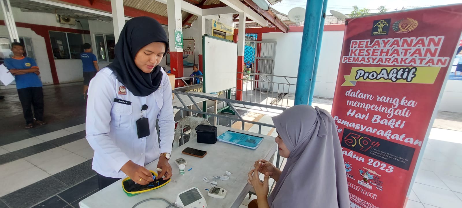 Lapas Kelas IIA Tanjungpinang, gelar cek kesehatan untuk WBP, petugas Lapas dan masyarakat sekitar Lapas, dalam rangka memperingati HBP ke-59 tahun, Kamis (16/03/2023). (Foto: HMS/ Yulita Dani).