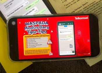 Telkomsel mengimbau pelanggan untuk waspada modus penipuan atas permintaan unduh file APK melalui pesan singkat, yang dapat menyebabkan kebocoran data pribadi. (Foto: Ist/ Telkomsel).