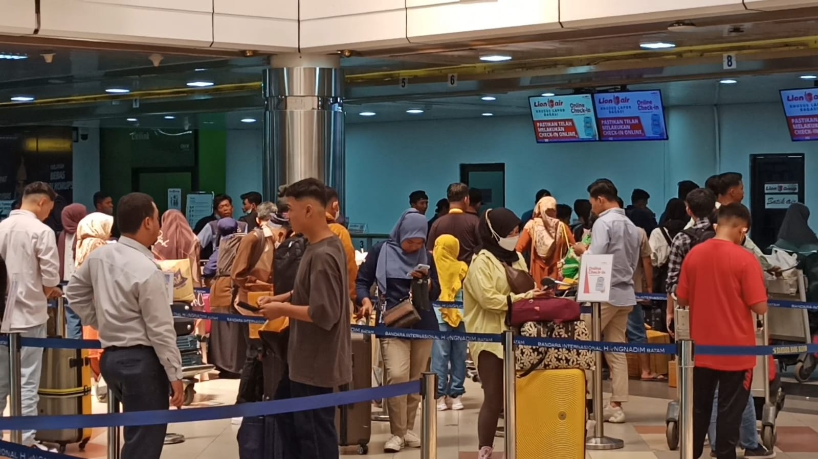 Suasana antrean di Bandara Internasional Hang Nadim Batam. (Foto: Ist/ Dok. Bandara Hang Nadim).