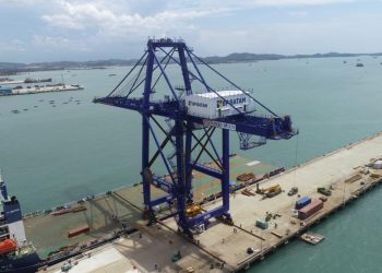 STS Crane yang kini tersedia di Pelabuhan Batu Ampar. (Foto: Ist/ Humas BP Batam).