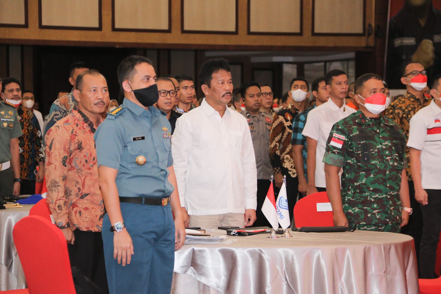 Wali Kota Batam, Muhammad Rudi (tengah) saat menghadiri Diskusi Publik BP2MI di Hotel Swiss Belhotel Harbour Bay, Batam, Kamis (6/4/2023). (Foto: Ist/ Diskominfo Batam).