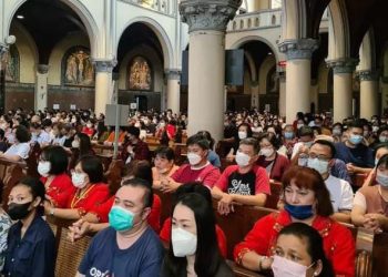 Suasana ibadah di dalam Gereja Katedral, Jakarta Pusat, Jumat (7/4/2023). (Foto: Ist/ HAAK Katedral).
